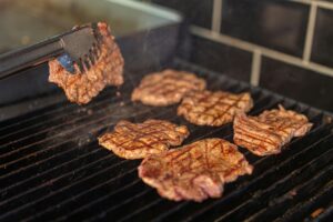 Read more about the article How to Season Your Blackstone Griddle for the First Time