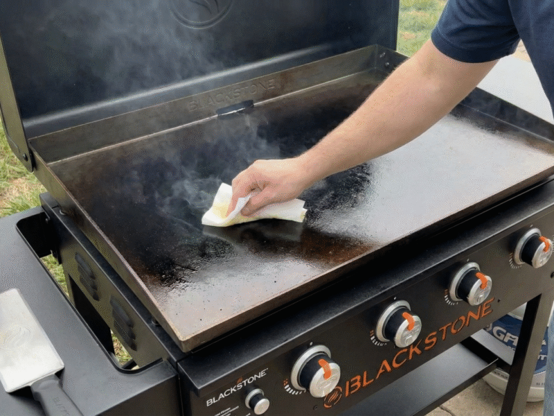 🔥 Can I Use Vegetable Oil to Season My Blackstone Griddle?